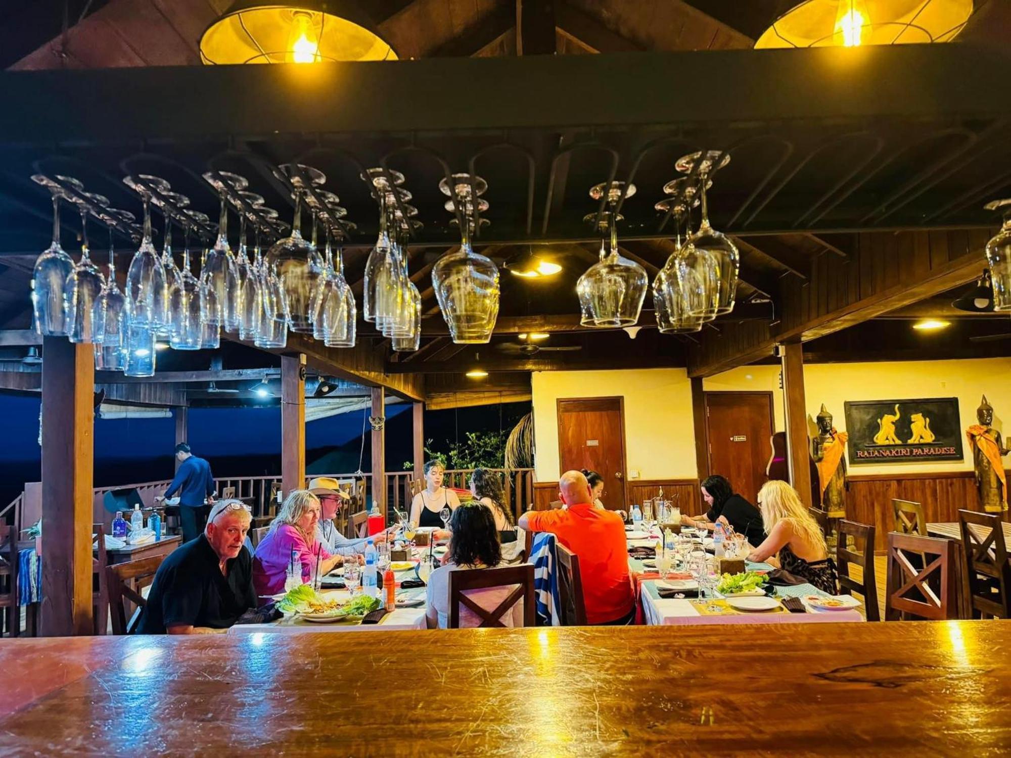 Ratanakiri Paradise Hotel & Restaurant Banlung Экстерьер фото