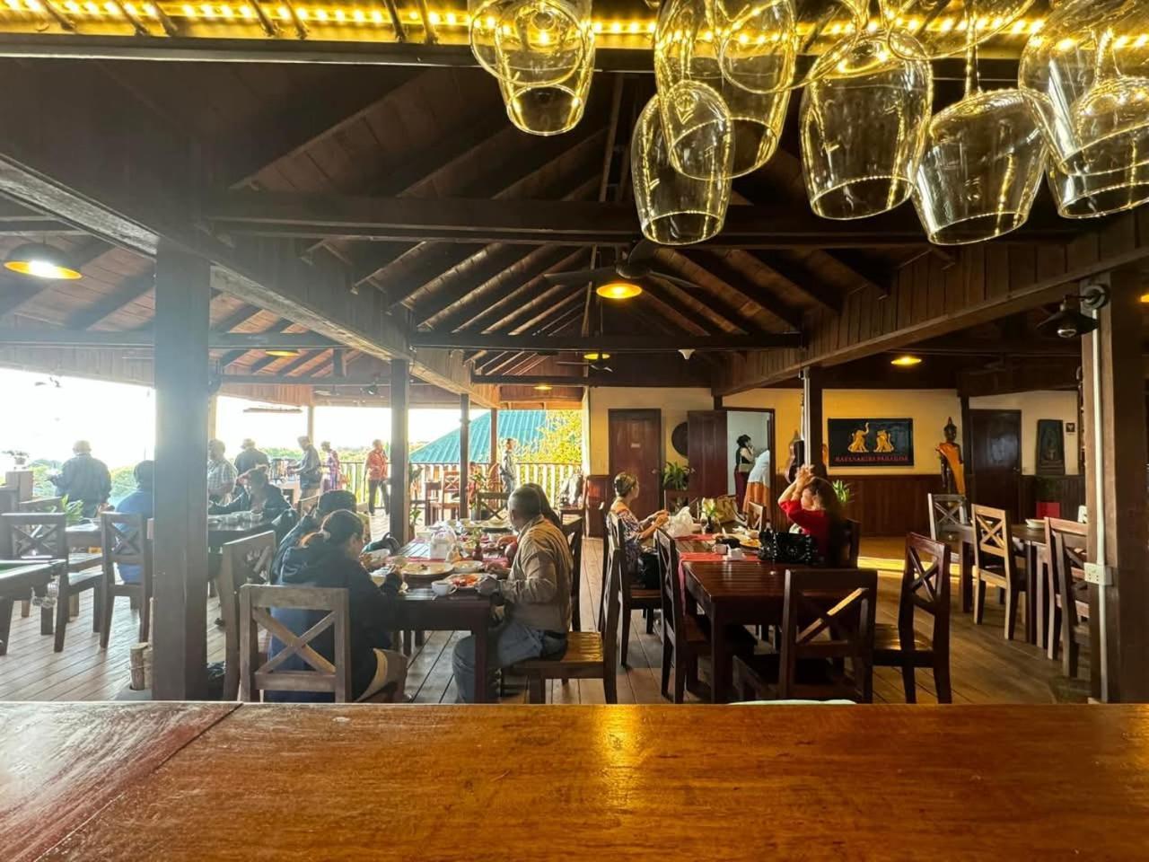 Ratanakiri Paradise Hotel & Restaurant Banlung Экстерьер фото