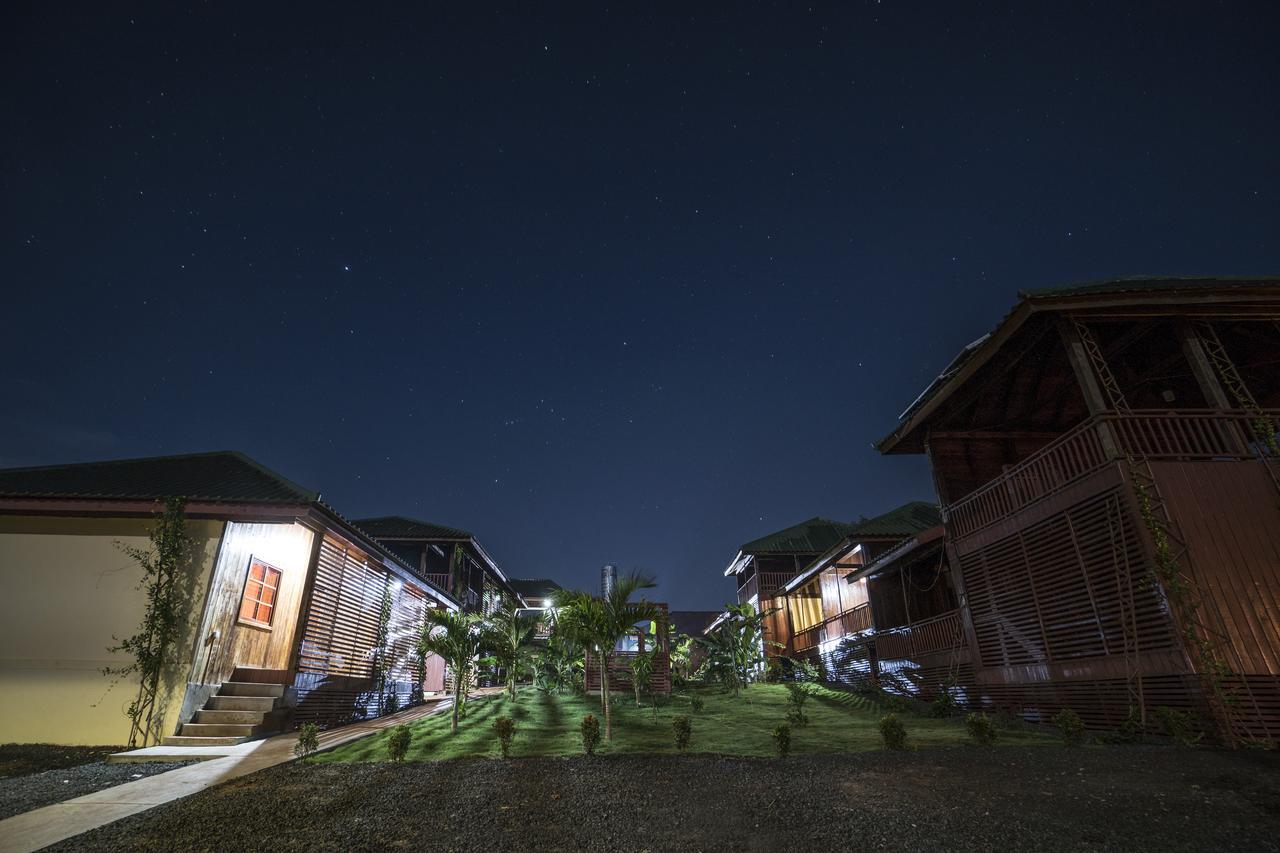 Ratanakiri Paradise Hotel & Restaurant Banlung Экстерьер фото